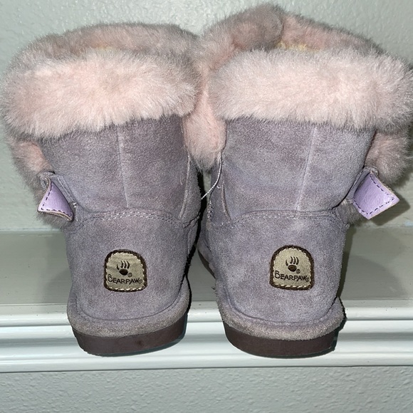 ❄️GUC BEARPAW LAVENDER AND PINK BAILY BOOT❄️ - Picture 7 of 9